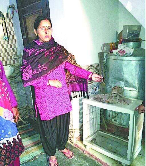 con man took away inverter and battery