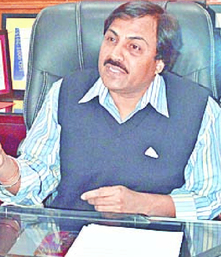 watsepp par photo bhejne ke khilaf saajish