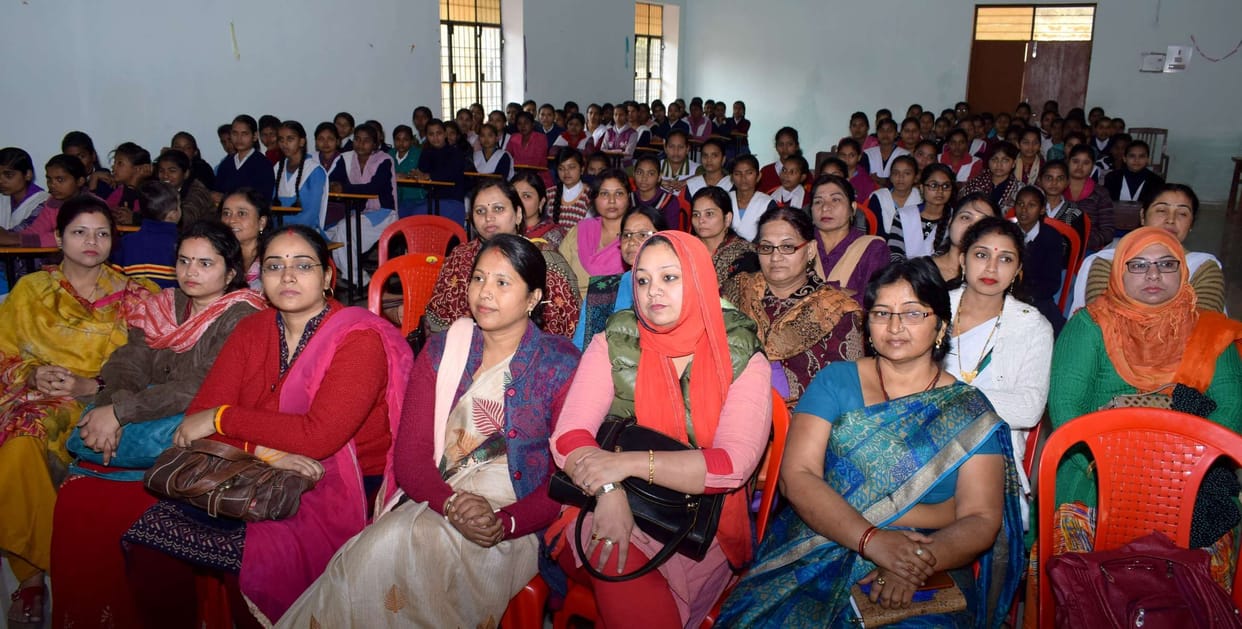 अपनी प्रतिभा दुनिया के सामने लाने की जरुरत