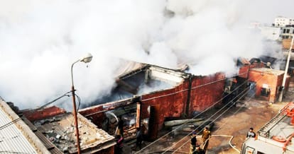 Major fire broke out at a Parle G Godown in Zirakpur