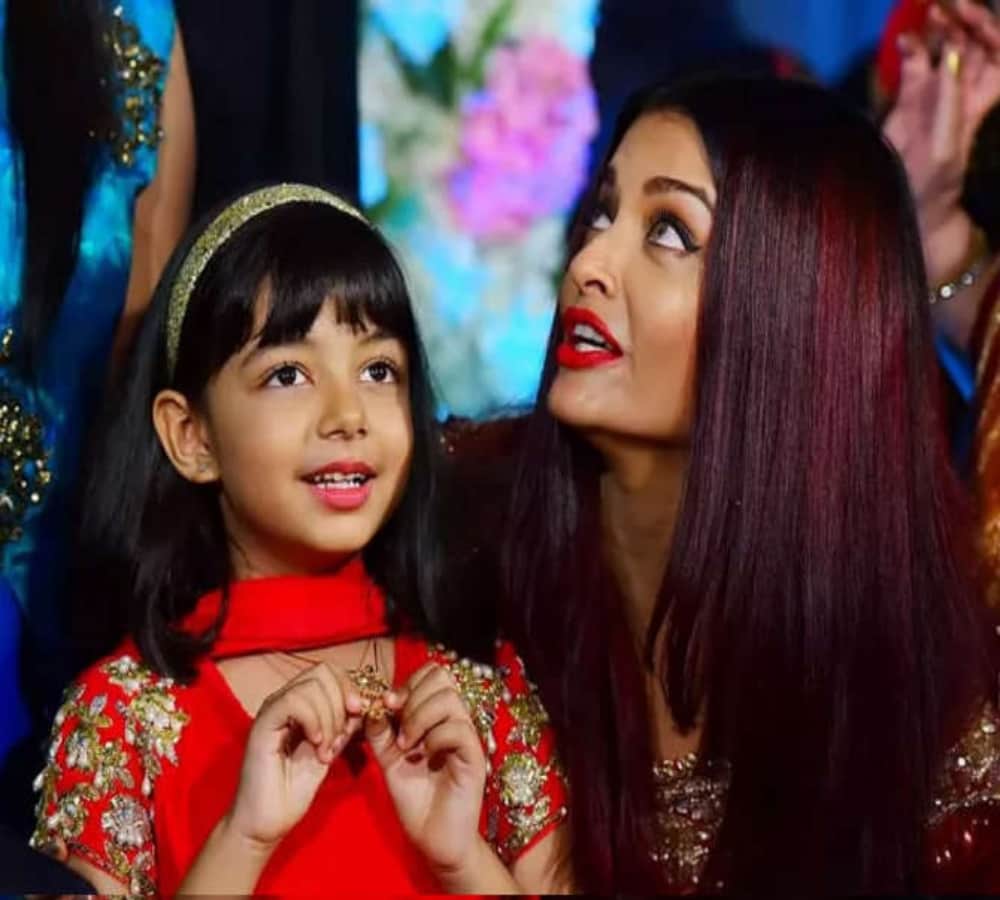 aishwarya rai bachchan and abhishek bachchan daughter aaradhaya bachchan looks stunning