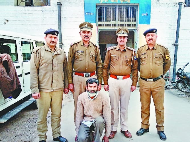 नौकरी के नाम पर ठगी करने का आरोपी गिरफ्तार