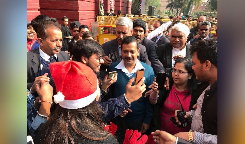 kejriwal went to church at gol market