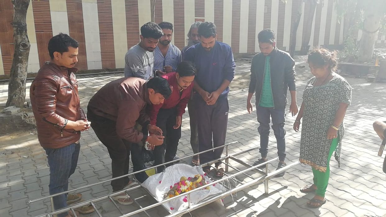 rajasthan kota- people did Funeral of a monkey in kota