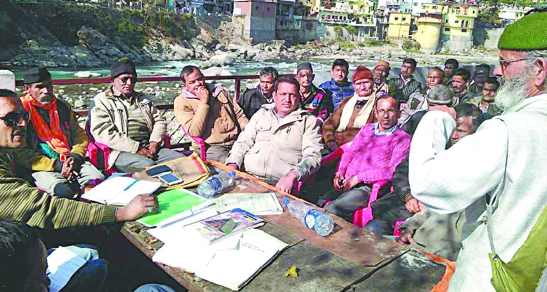 Forest Panchayat sarpanchs demand for rights