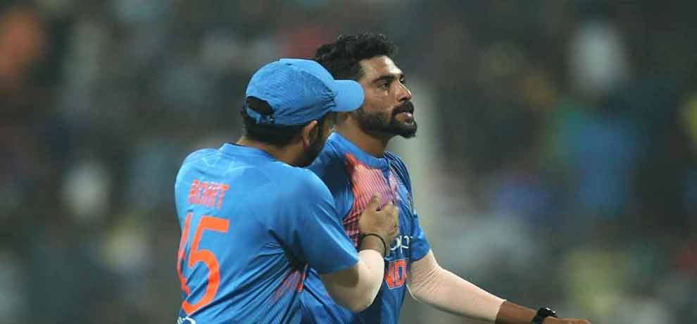 mohammed siraj enters in expensive club of bowling department