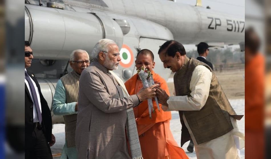 pm modi attacks on myth related to not coming of chief ministers in noida, applauds yogi adityanath