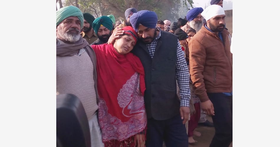 Kuldeep Singh’s last rites held with military honours