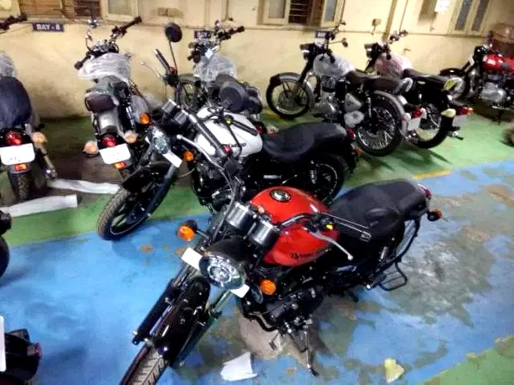 Royal Enfield Thunderbird 500x Spotted at dealership: Launch Date and Price