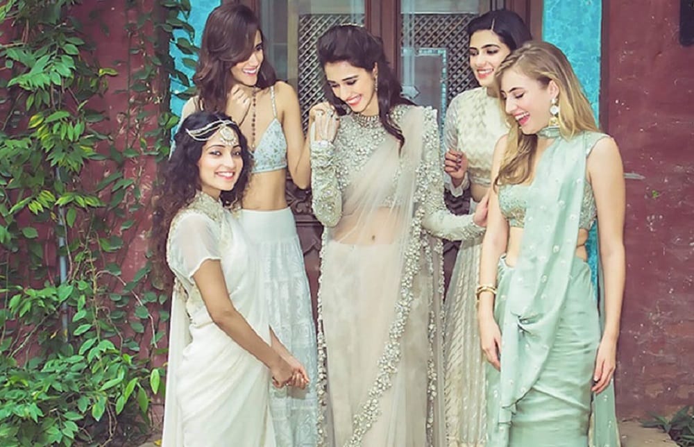 What To Wear On Best Friend Wedding In Winters