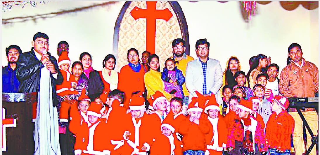 people worship Lord Jesus