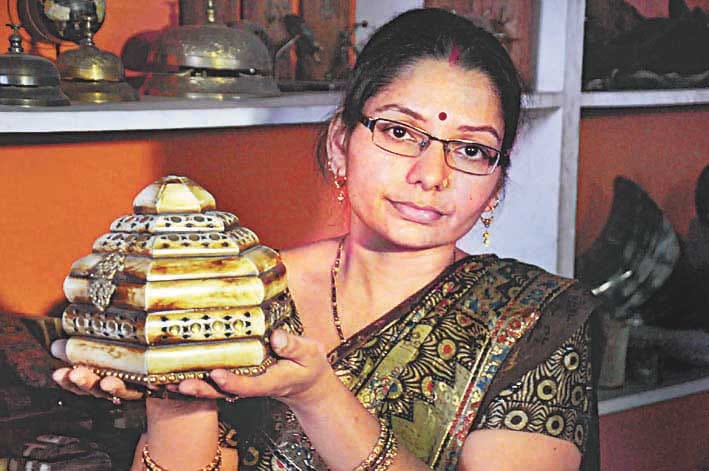 handicraft products outside the foreigners