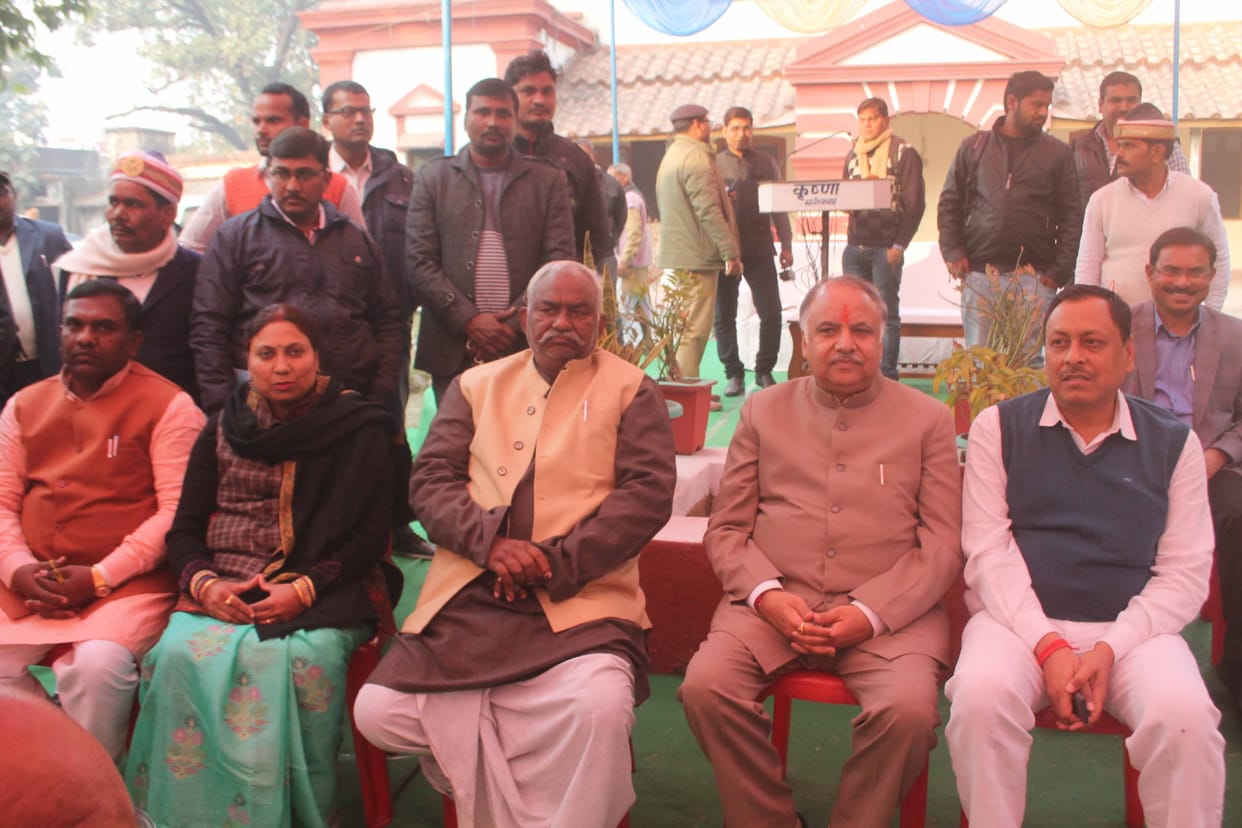 अपनी ही सरकार में काम नहीं होने और भ्रष्ट्राचार पर मुखर दिखे कार्यकर्ता