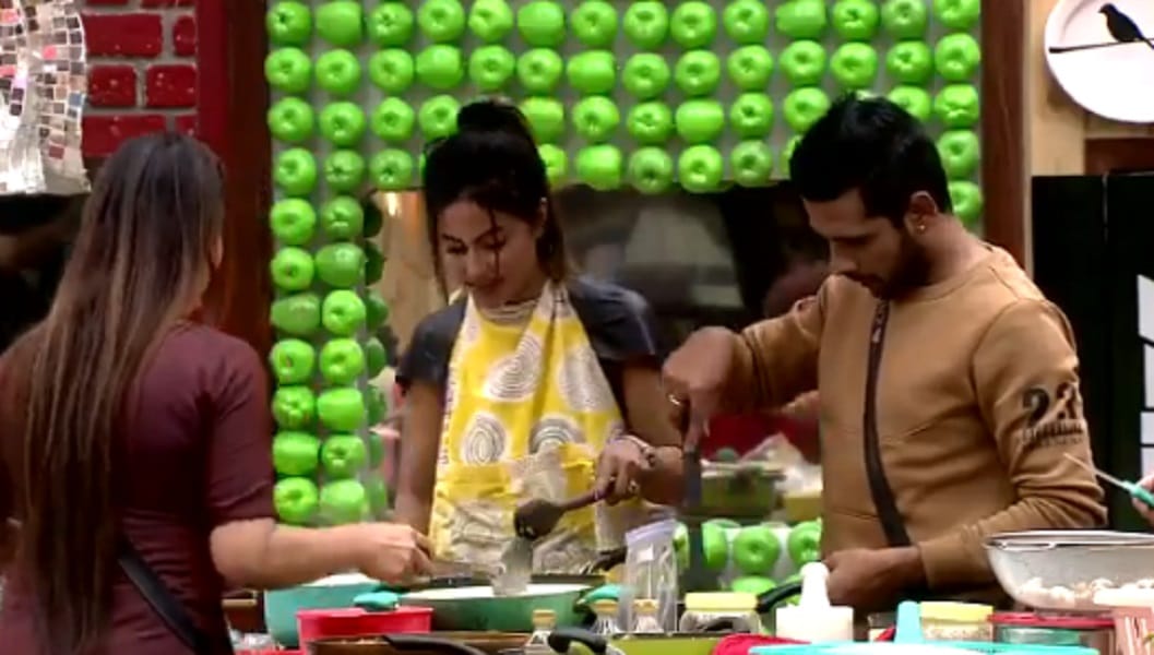Bigg Boss 11 housemate gets special luxury task this week called Ghar Aaye Gharwalein 