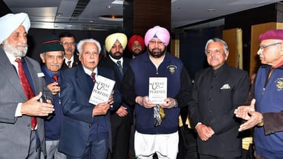 Memories flow as Capt Amarinder hosts NDA batch mates for a reunion after 58 years