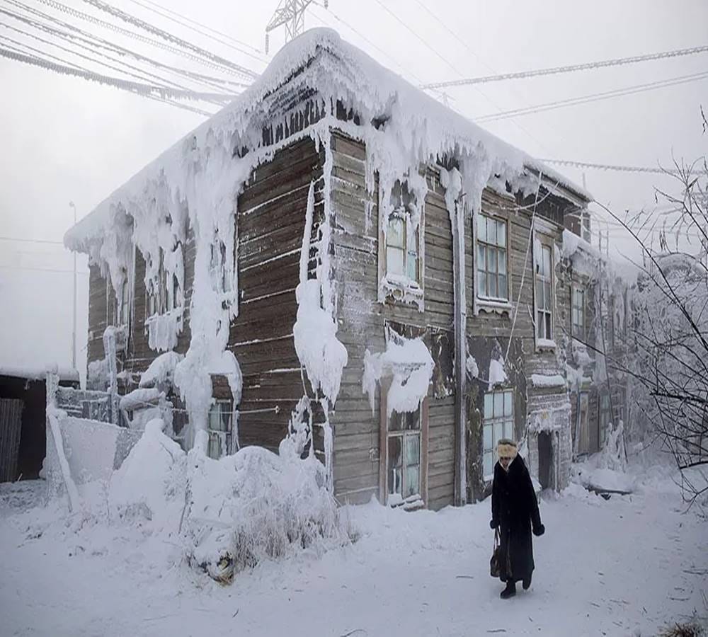 The coldest place on earth and Temperature goes below -56 ° C 