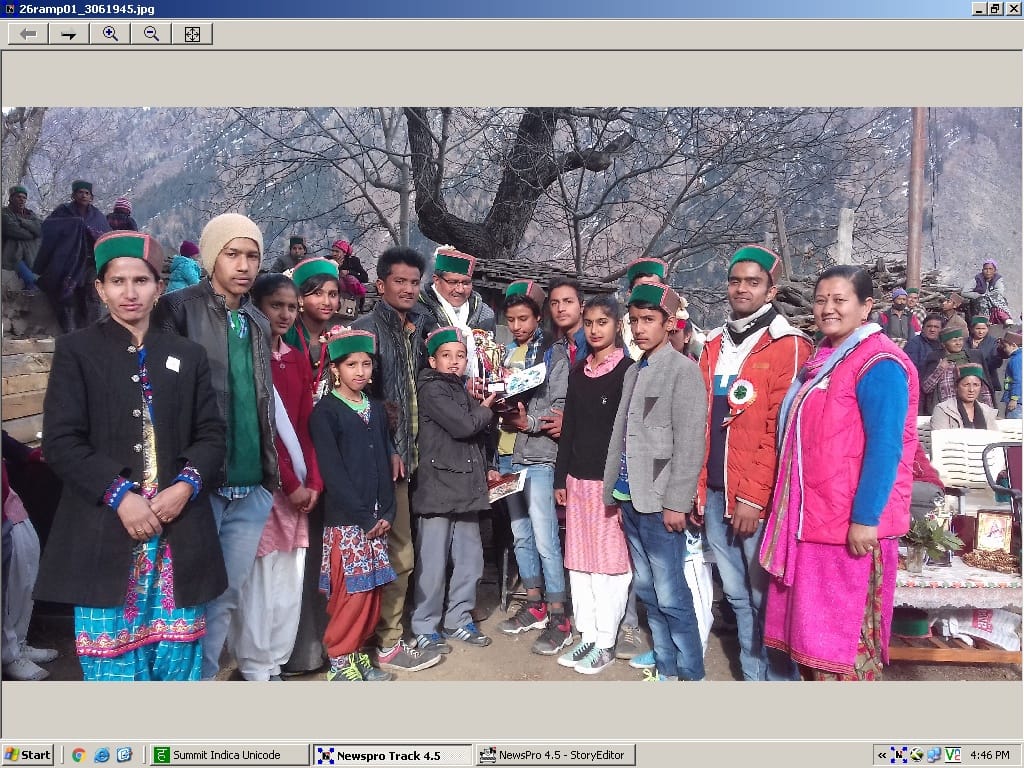प्रीतिका नेगी को मिला हेड गर्ल का पुरस्कार