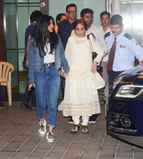 Salman Khan and Iulia Vantur attend Arpita Christmas party while Katrina Kaif arrives solo 