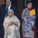 कुलभूषण जाधव की मां और पत्नी