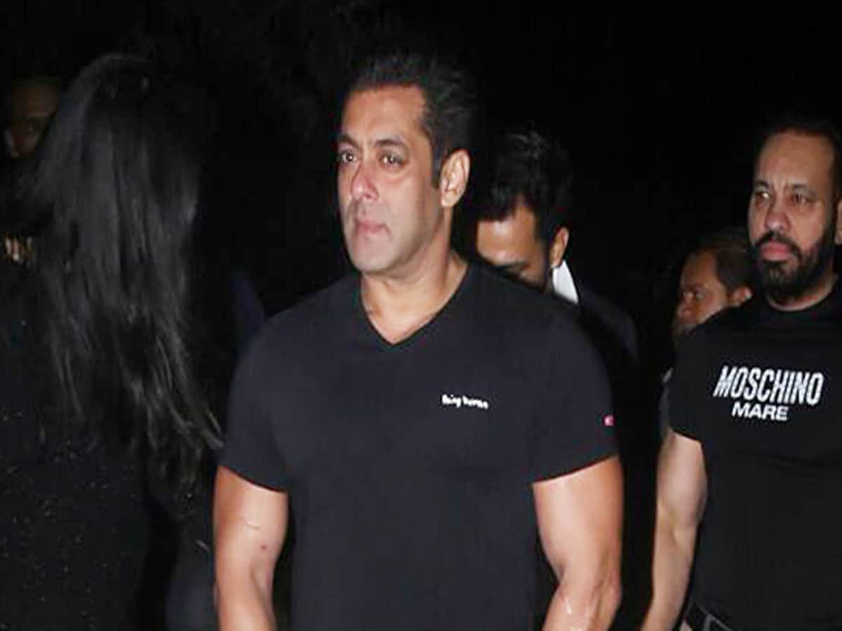 salman khan dance on baby ko base pasanad hai video viral