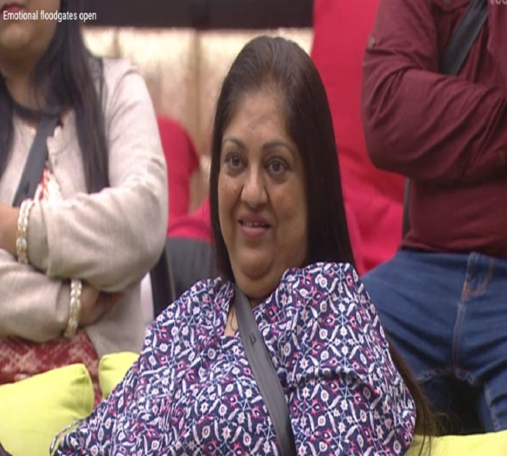 hina asked akash's mother about him because he farts lot 