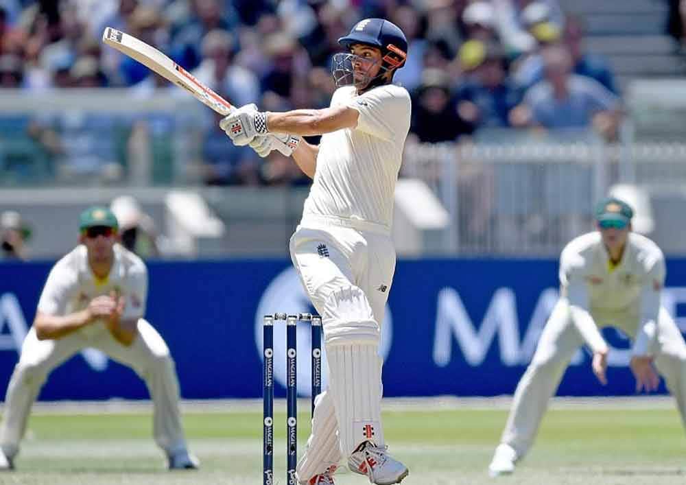 Alastair Cook create histoy and make world record during engvpak 2nd test at lords
