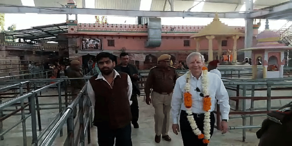 american ambassador overwhelmed after visiting baba ramdev temple in jaisalmer 
