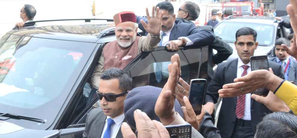 pm narendra modi road show in shimla
