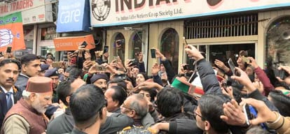 PM Narendra Modi and Indian coffee house shimla coffee   