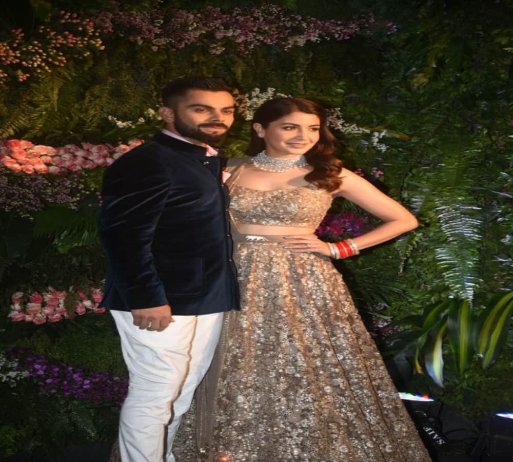 anushka sharma and virat kohli their way to the team india hotel in cape town
