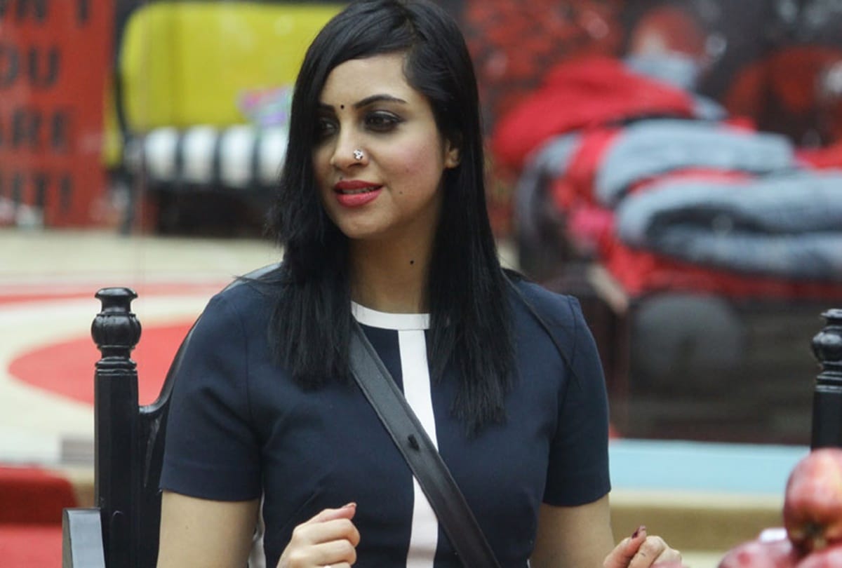 arshi khan revealed about shipla shinde and akash dadlani kiss matter