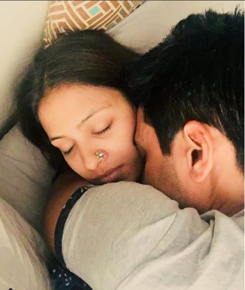 tv actress barkha bisht share cozy photo with husband indraneil sengupta