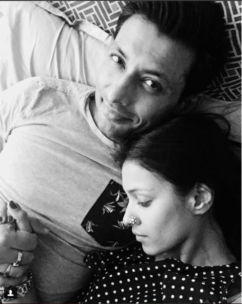 tv actress barkha bisht share cozy photo with husband indraneil sengupta