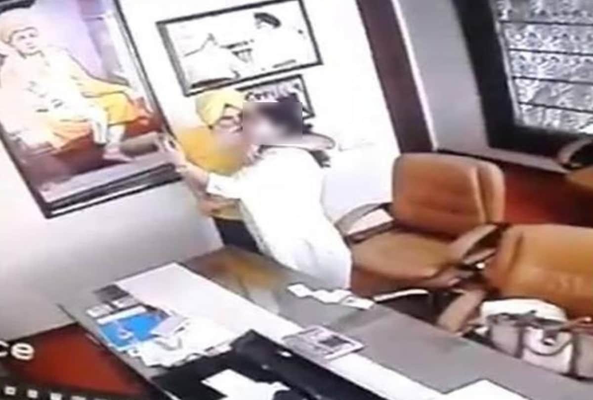 chief khalsa charanjit singh chadda offensive video viral from hotel