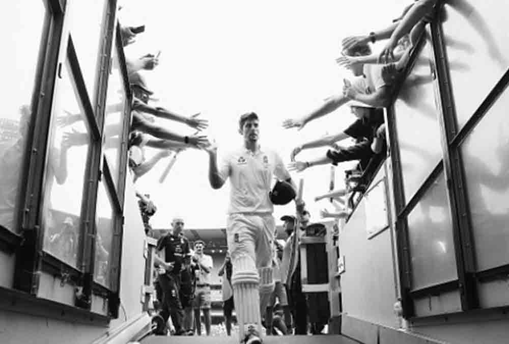 alastair cook equalls allan borders record of most consecutive test matches