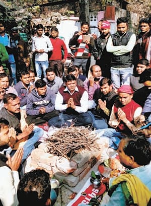 Continuous hunger strike, done intellect-purification yagna