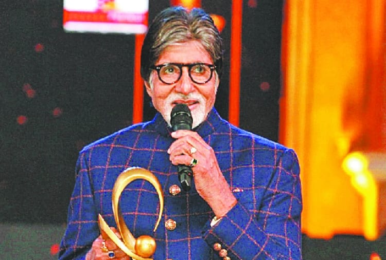 zee cine awards in mumbai, legand extra ordinary award to amitabh bachchan