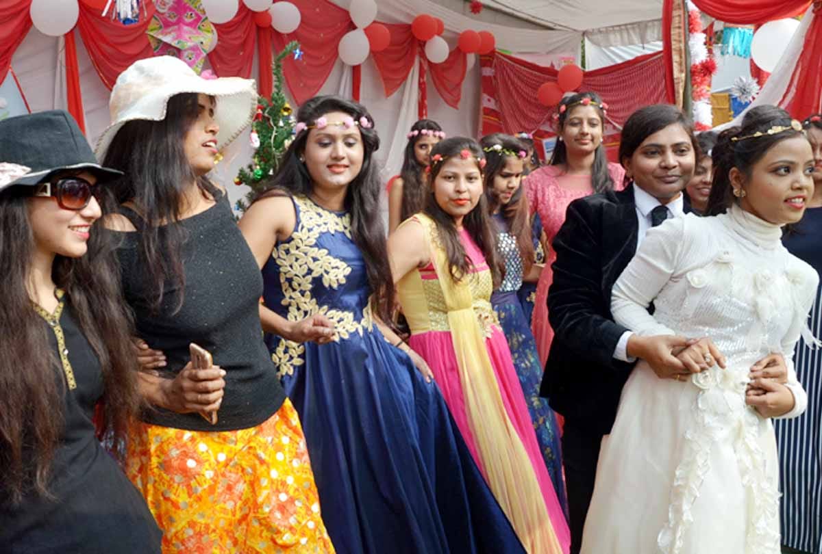 cultural programme in mahila mahavidyalay kanpur