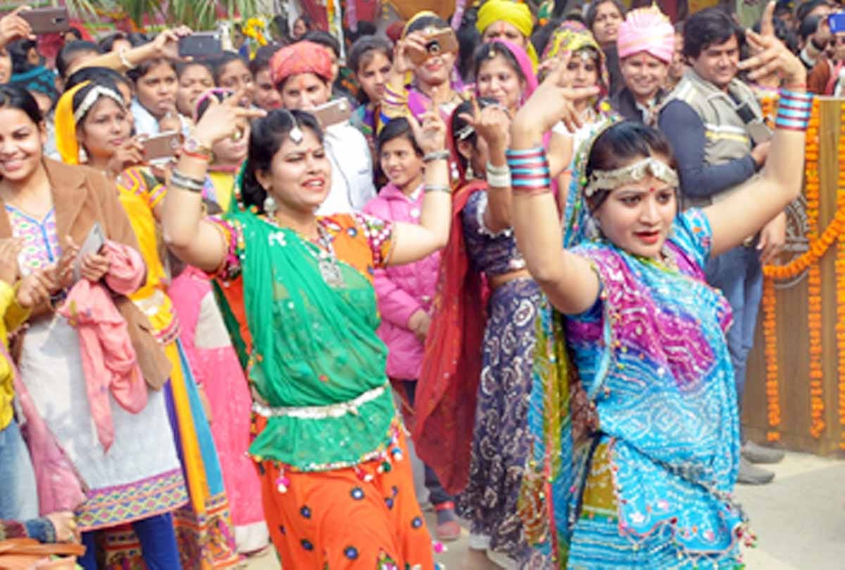 cultural programme in mahila mahavidyalay kanpur