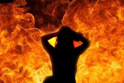 dou to molostation minor girl attempted suicide in Gorakhpur of Uttar Pradesh