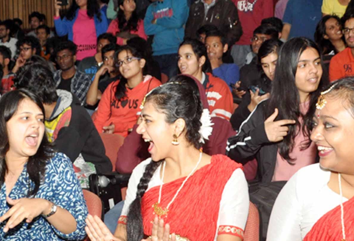 A grand start of IIT Cultural Meet