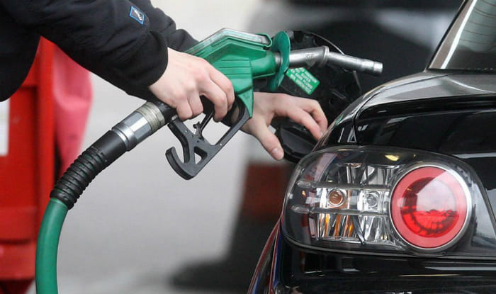 dealership of 14 petrol pump will be cancelled in lucknow