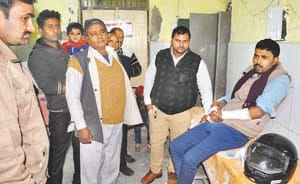 rs 1.5 lakh looted from businessman