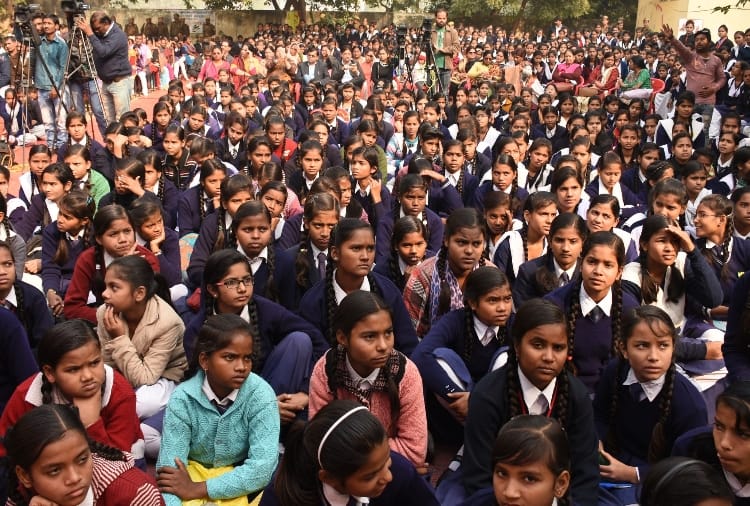 djp sulkhan singh talked with girls in govt girls inter college