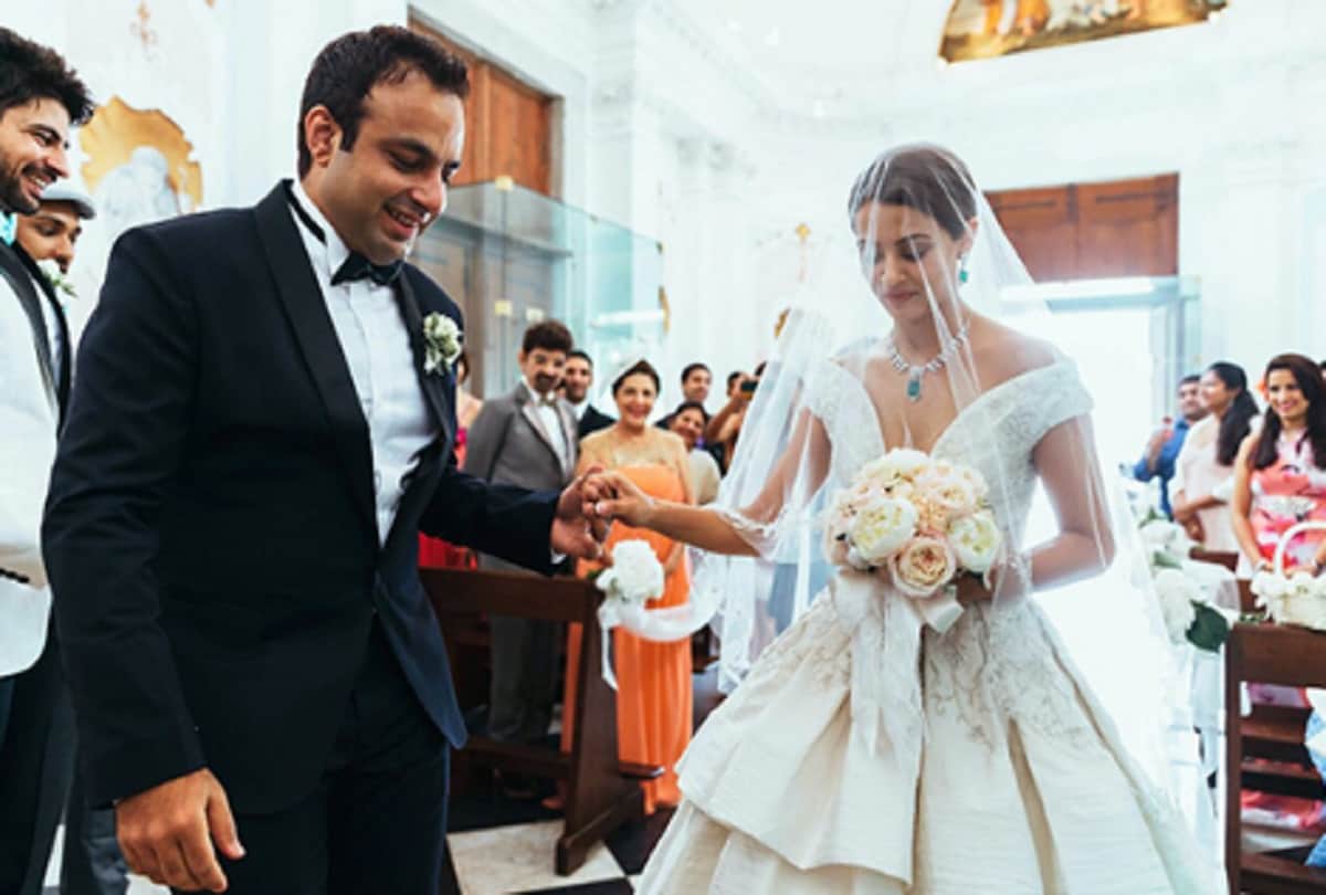 Surveen Chawla secret wedding pictures goes viral on Internet 