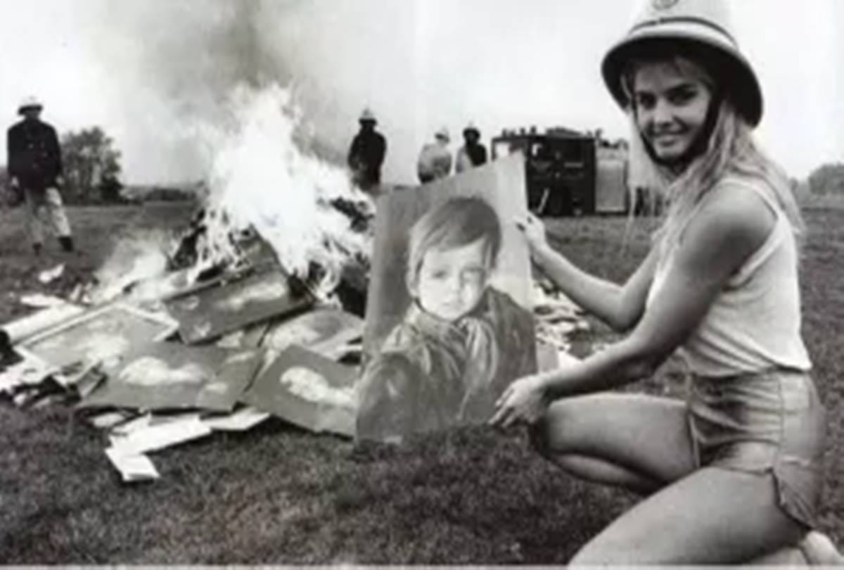 Scary story of The Curse of the Crying Boy Painting