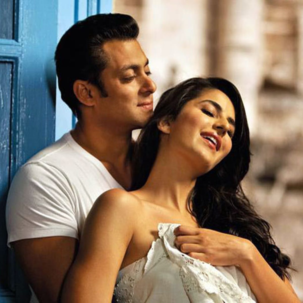 a pakistani salman khan fan hosts tiger zinda hai private screening