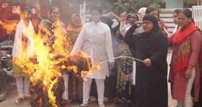 Muslim women of varanasi support triple talaq bill 