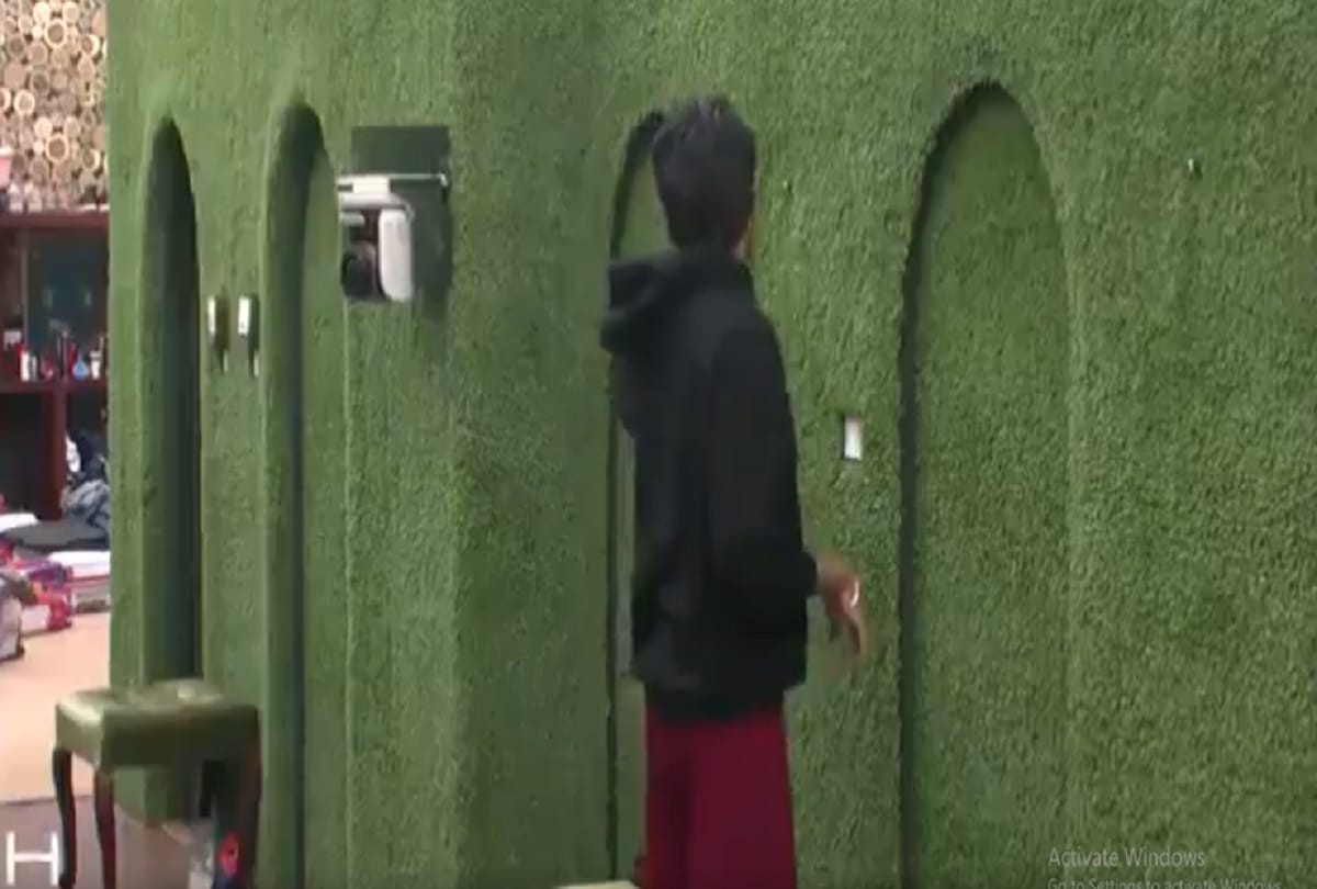 is vikas gupta masturbating in washroom bigg boss 11