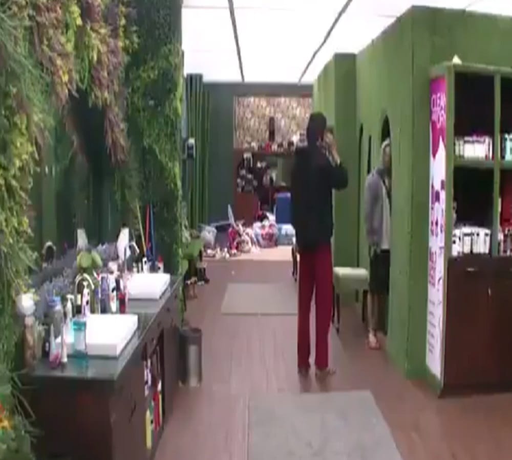 is vikas gupta masturbating in washroom bigg boss 11